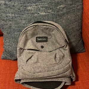 The Tushbaby Hip Carrier